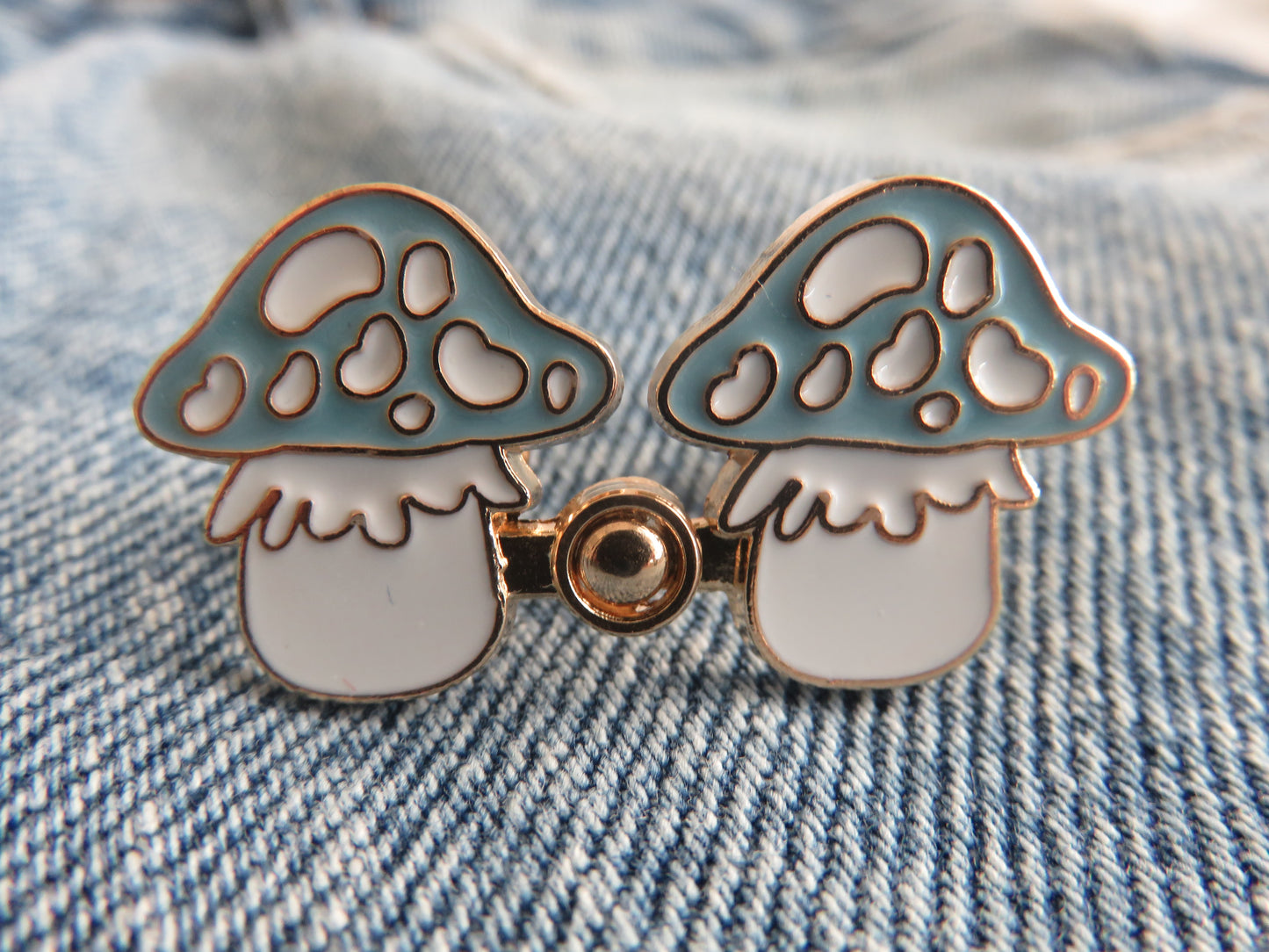Blue Mushroom Waist Buttons