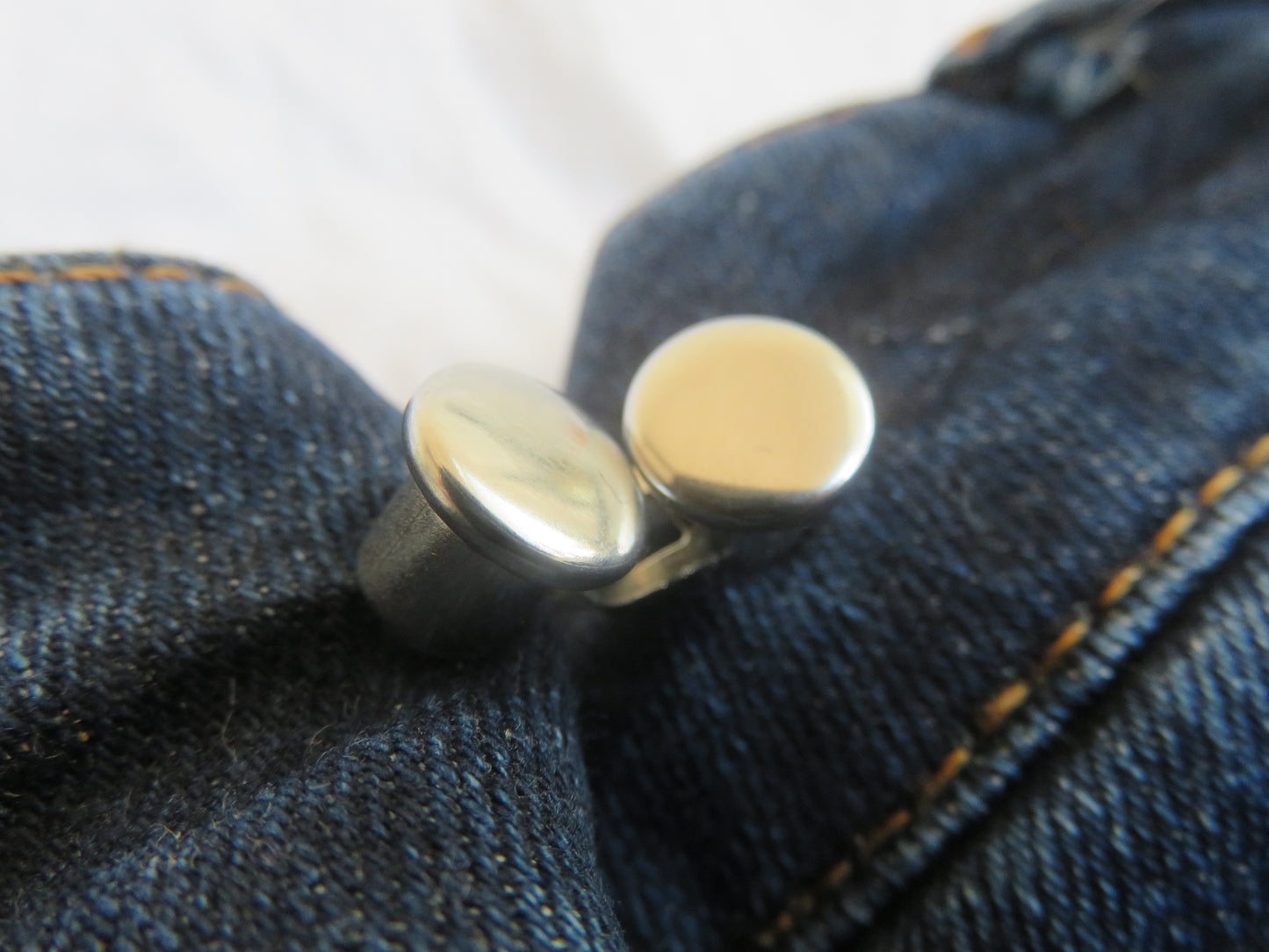 Small Round Waist Buttons (Various Styles Available)