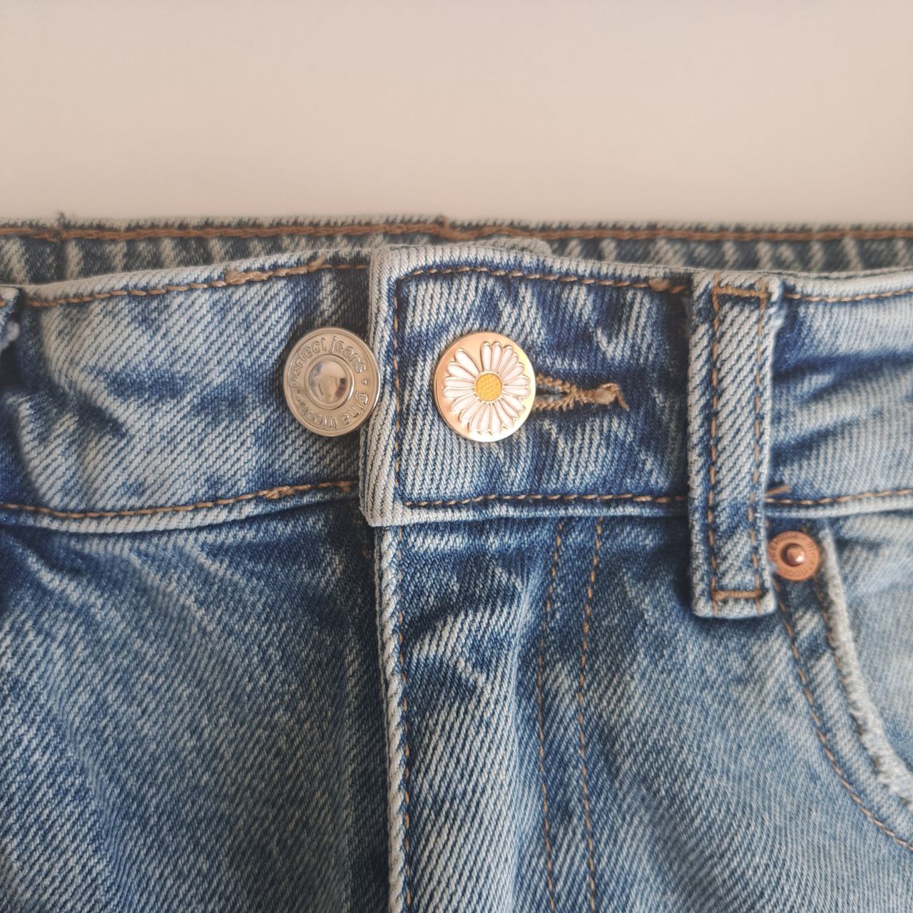 Gold Daisy Waist Expander Button