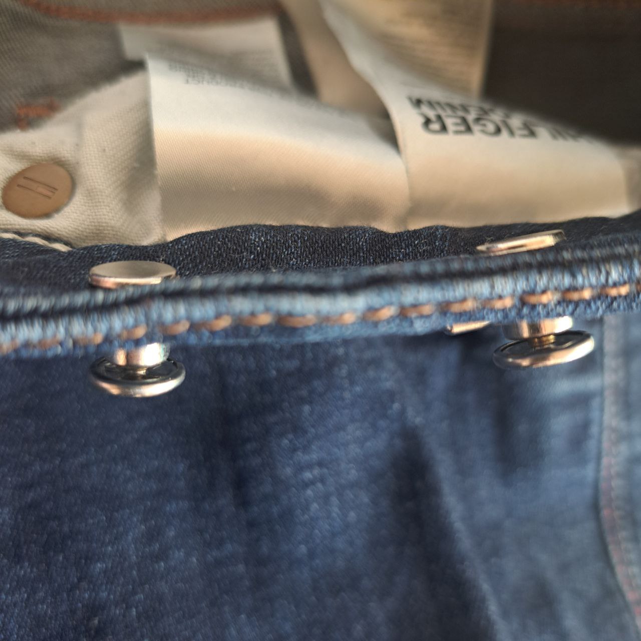 Small Round Waist Buttons (Various Styles Available)