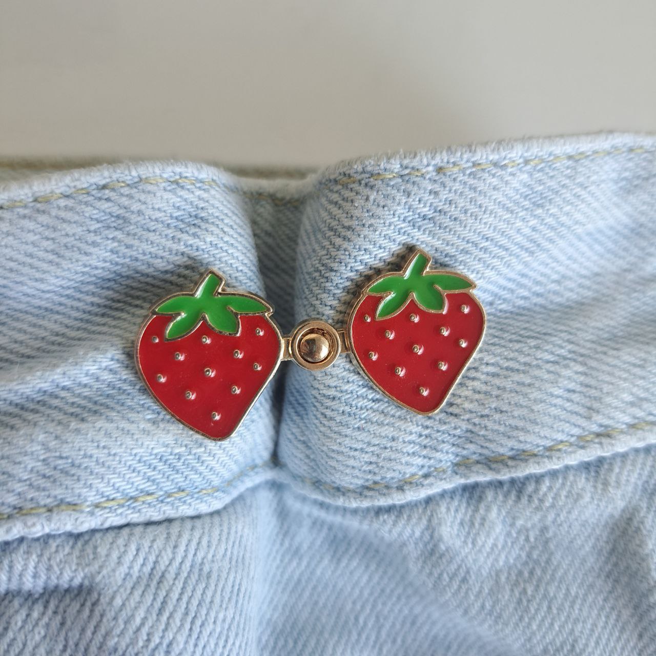 Strawberry Waist Buttons