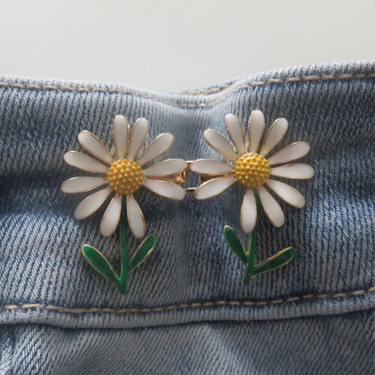 Daisy Waist Buttons