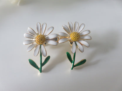 Daisy Waist Buttons