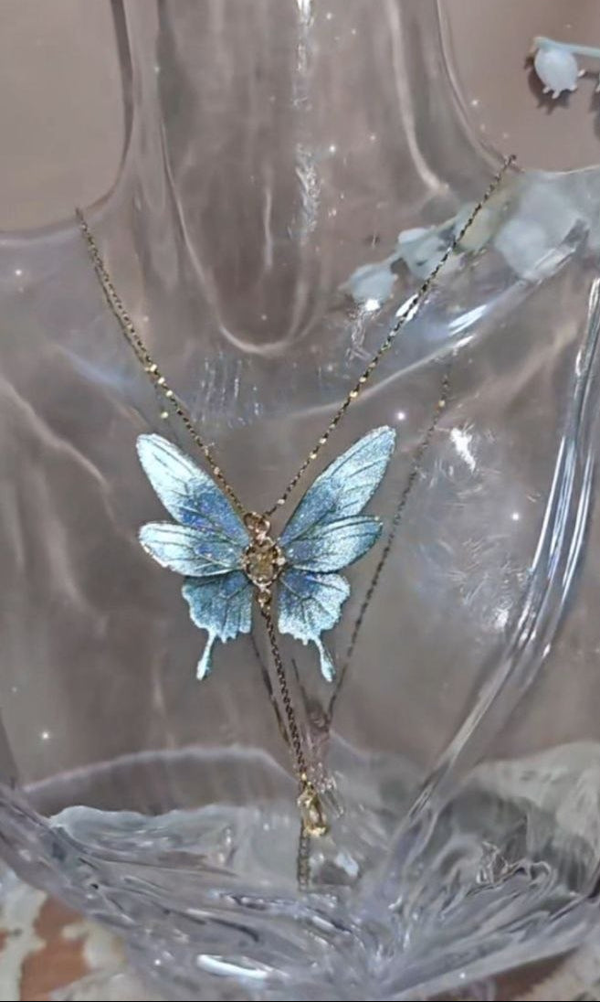 (Made to Order) Six-Winged Butterfly Necklace