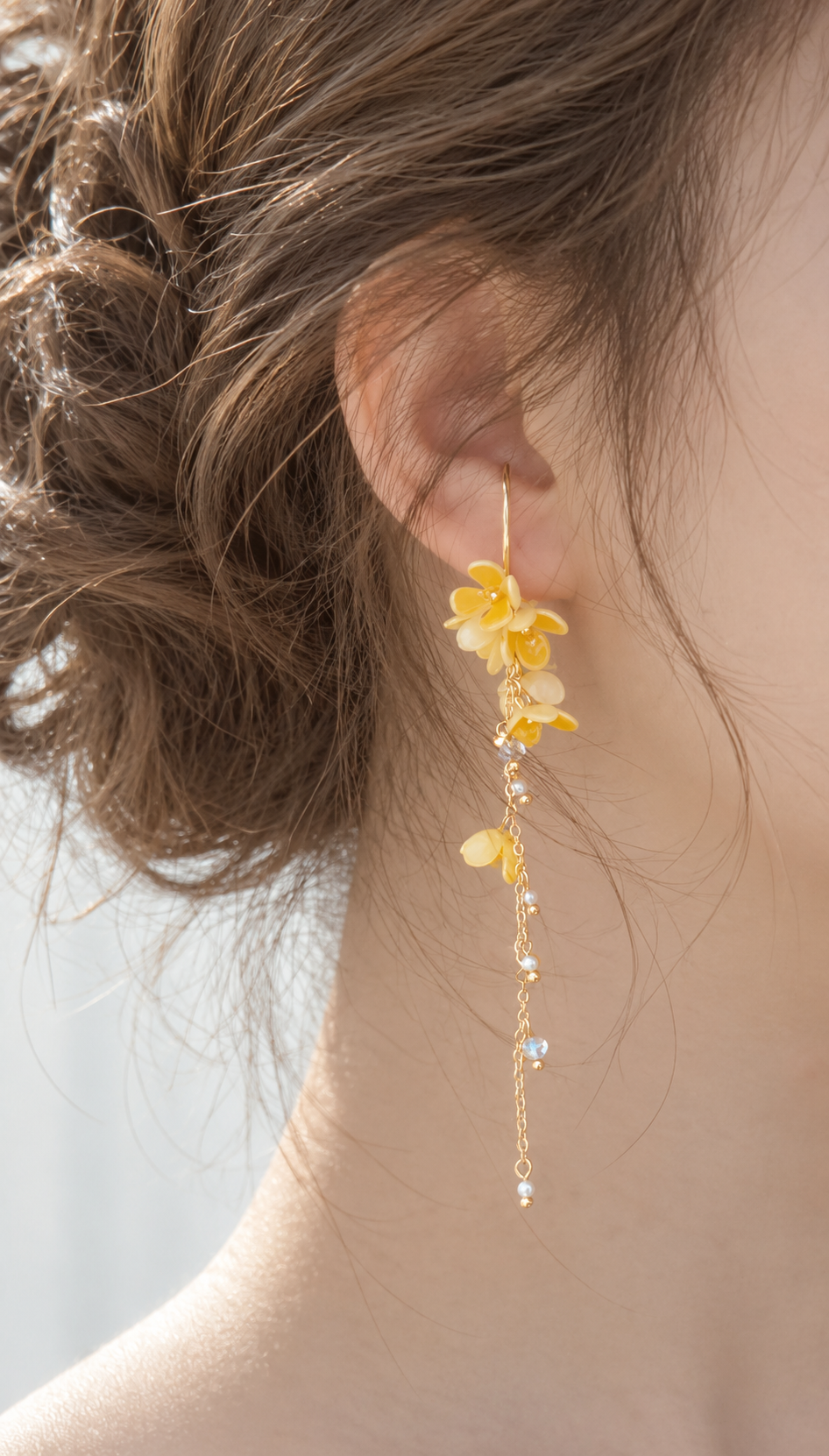 Yellow Gold Floral No-Piercing Tassel Ear Cuffs Earrings — view 2